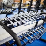 Занятия йогой, фитнесом в спортзале 1on1 Казань