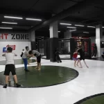 Занятия йогой, фитнесом в спортзале 22 Fight Club Москва