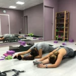 Занятия йогой, фитнесом в спортзале 33 Шпагата Кемерово