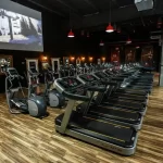 Занятия йогой, фитнесом в спортзале 50 Gym Краснодар