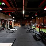 Занятия йогой, фитнесом в спортзале 50gym Москва