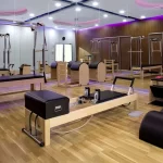 Занятия йогой, фитнесом в спортзале А. M. pilates studio Москва