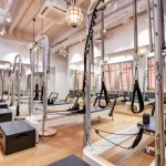 Занятия йогой, фитнесом в спортзале А. M. pilates studio Москва