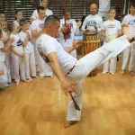 Занятия йогой, фитнесом в спортзале Abada-capoeira Долгопрудный