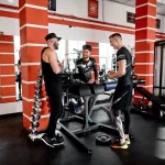 Занятия йогой, фитнесом в спортзале Academy Красногорск