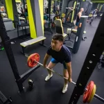 Занятия йогой, фитнесом в спортзале Academy Красногорск