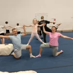 Занятия йогой, фитнесом в спортзале AcroFamily Акробатика для всей семьи Москва