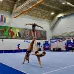 Занятия йогой, фитнесом в спортзале AcroFamily Акробатика для всей семьи Москва