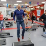 Занятия йогой, фитнесом в спортзале Адреналин Чебаркуль