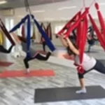 Занятия йогой, фитнесом в спортзале Аэройога Красноярск