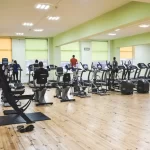 Занятия йогой, фитнесом в спортзале Айсберг Старый Оскол