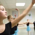 Занятия йогой, фитнесом в спортзале Академия балета Фуэте Иркутск