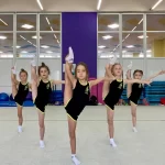 Занятия йогой, фитнесом в спортзале Академия Гимнастики Aura Краснодар