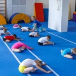 Занятия йогой, фитнесом в спортзале Академия гимнастики Верхняя Пышма