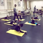 Занятия йогой, фитнесом в спортзале Академия искусств Муза Москва