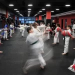 Занятия йогой, фитнесом в спортзале Академия карате заслуженного мастера спорта Альфа-шот Москва