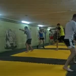 Занятия йогой, фитнесом в спортзале Академия кикбоксинга Чита