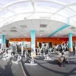 Занятия йогой, фитнесом в спортзале Академия спорта Тюмень