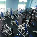 Занятия йогой, фитнесом в спортзале Академия Тела Шахты