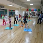 Занятия йогой, фитнесом в спортзале Акробатика Acro-mix Москва