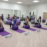Занятия йогой, фитнесом в спортзале АктуальФит Москва