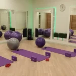Занятия йогой, фитнесом в спортзале АктуальФит Москва