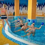 Занятия йогой, фитнесом в спортзале Аквааэробика в Море Сочи