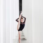 Занятия йогой, фитнесом в спортзале Alex Ballet Studio Боди балет Стретчинг Растяжка Москва