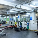 Занятия йогой, фитнесом в спортзале Alex Fitness фитнес-клуб Энгельс