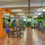 Занятия йогой, фитнесом в спортзале Alex Fitness фитнес-клуб Энгельс