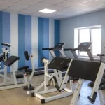 Занятия йогой, фитнесом в спортзале Альфа Иркутск