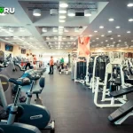 Занятия йогой, фитнесом в спортзале Альфа Москва