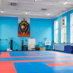 Занятия йогой, фитнесом в спортзале АльфаБУДО Москва