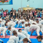 Занятия йогой, фитнесом в спортзале АльфаБУДО Москва