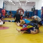 Занятия йогой, фитнесом в спортзале Альянс Москва