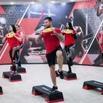 Занятия йогой, фитнесом в спортзале Альянс Москва