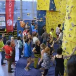 Занятия йогой, фитнесом в спортзале Альпклуб МАИ Москва