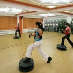 Занятия йогой, фитнесом в спортзале Альтеос Ижевск