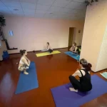 Занятия йогой, фитнесом в спортзале Анахата студия йоги Новоуральск Новоуральск