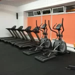 Занятия йогой, фитнесом в спортзале Апельсин Видное