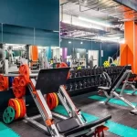 Занятия йогой, фитнесом в спортзале Aquastar Москва