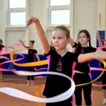 Занятия йогой, фитнесом в спортзале Арабеск художественная гимнастика для детей Мытищи