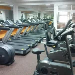 Занятия йогой, фитнесом в спортзале АрбатъФитнес Омск