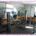 Занятия йогой, фитнесом в спортзале АрбатъФитнес Омск