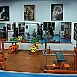 Занятия йогой, фитнесом в спортзале Арена Королёв