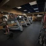 Занятия йогой, фитнесом в спортзале Арена Королёв