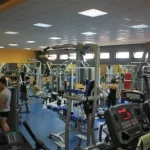 Занятия йогой, фитнесом в спортзале Арсенал Нижнекамск