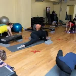 Занятия йогой, фитнесом в спортзале АртФит-ЭМС Москва