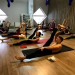 Занятия йогой, фитнесом в спортзале Аштанга Санкт-Петербург