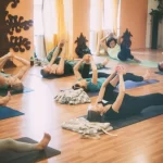 Занятия йогой, фитнесом в спортзале Аштанга Санкт-Петербург